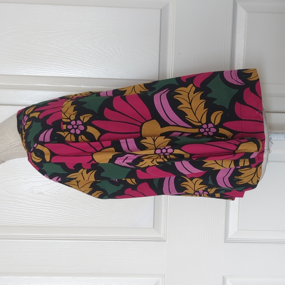 J. Crew Open V-neck Cotton Poplin Top in Ratti® Grandi Fiori - Picture 4 of 7